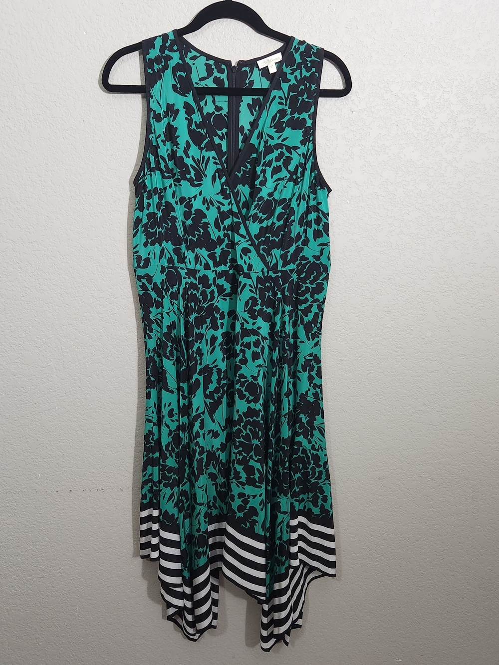 Sleeveless Green & Black Floral Handkerchief Hem Dress